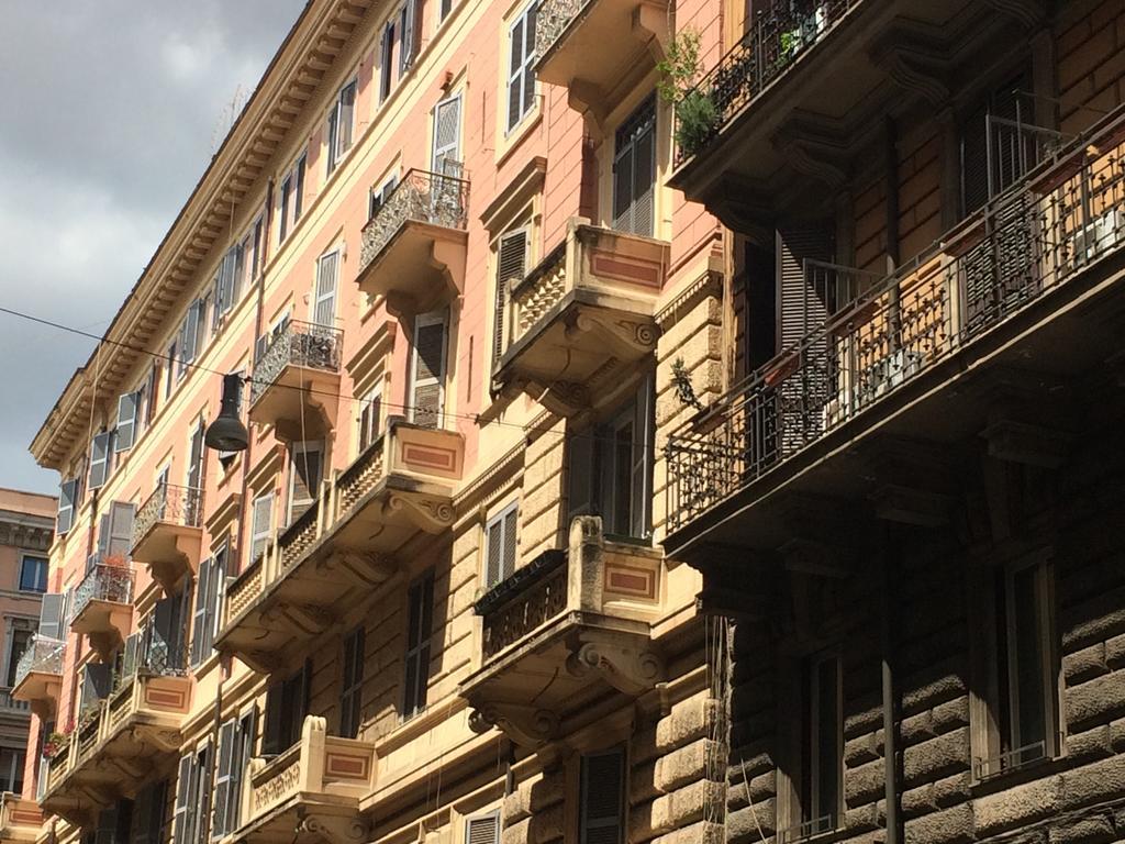 Casa Vacanza Colosseo Rome Exterior photo